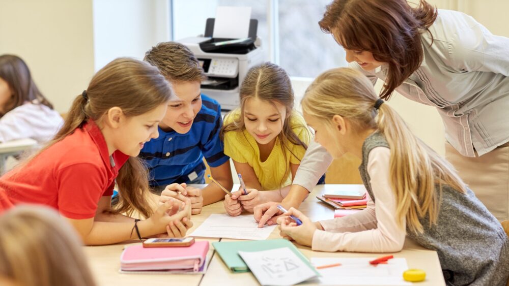 Zdjęcie okładkowe wpisu: W czasach AI podstawy edukacji nabierają jeszcze większego znaczenia