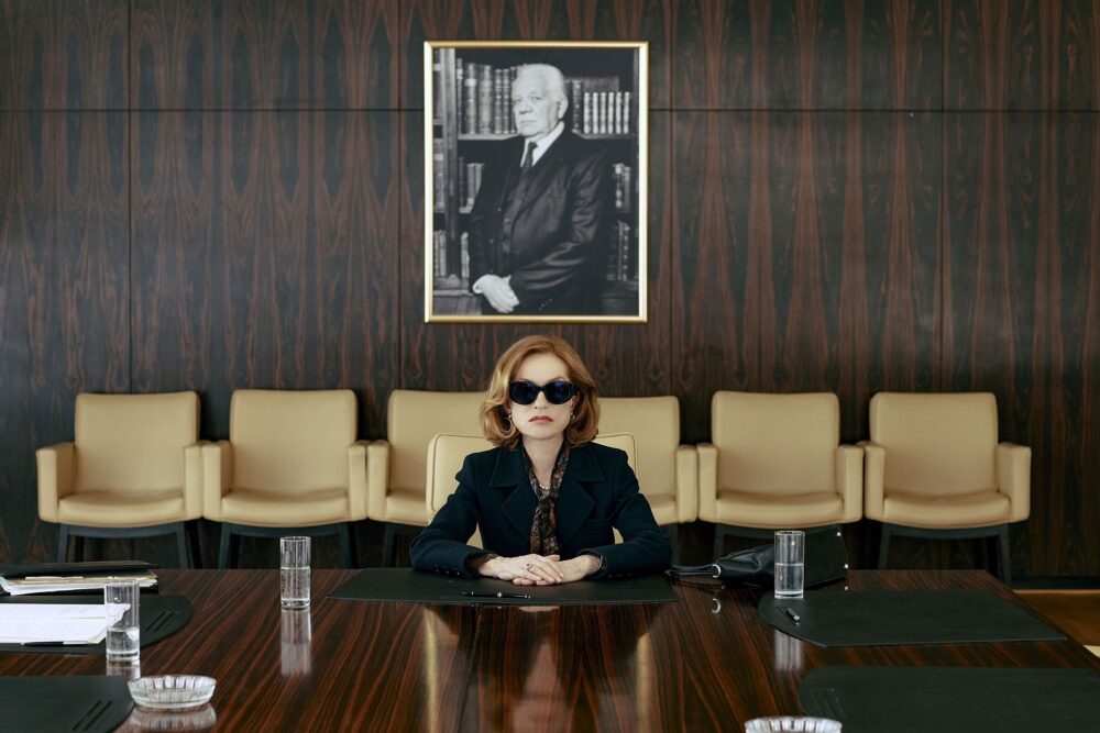 Zdjęcie okładkowe wpisu: Pieniądze, manipulacja, namiętność – nowy film z Isabelle Huppert