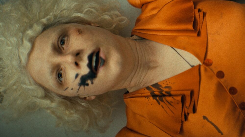 Zdjęcie okładkowe wpisu: Panna młoda! przepłacona? Warner Bros. przez dokrętki wydało na film o wiele więcej niż planowano