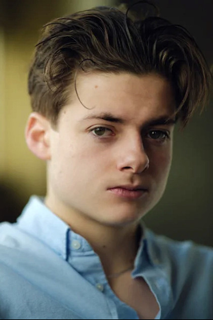 Zdjęcie Louis Ashbourne Serkis