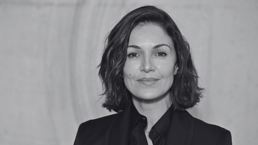 Zdjęcie okładkowe wpisu: Nadia Farès nie żyje. Wypadek na basenie okazał się być tragiczny w skutkach