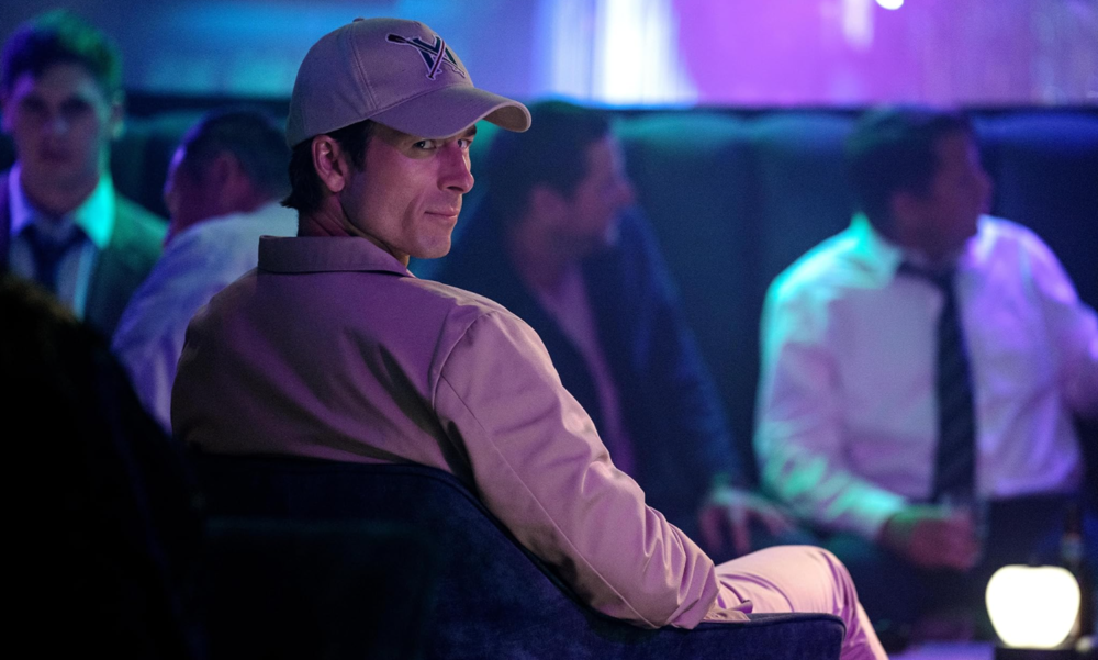 Zdjęcie okładkowe wpisu: Poznaliśmy tytuł nowego filmu Judda Apatowa. Glen Powell to The Comeback King