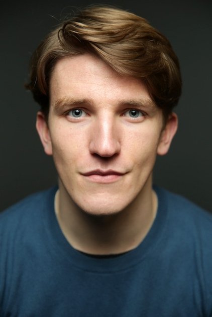 Zdjęcie Ewan Mitchell
