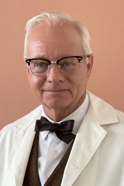 Zdjęcie Alex Hyde-White