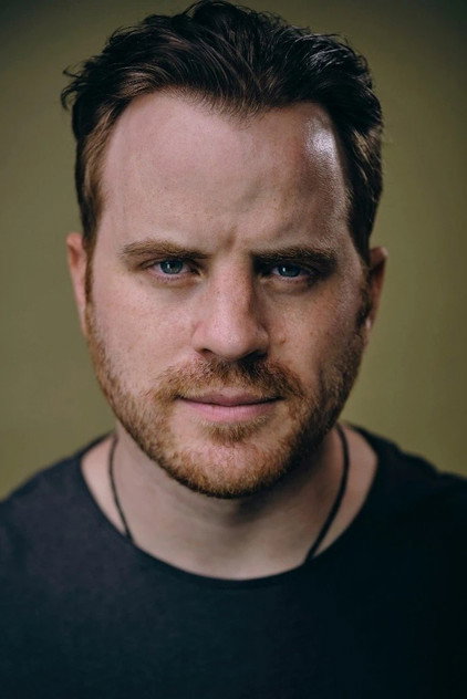 Zdjęcie Robert Kazinsky