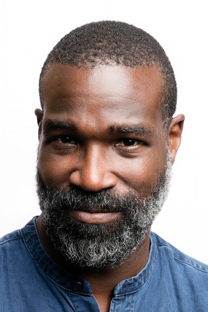 Zdjęcie Tunde Adebimpe