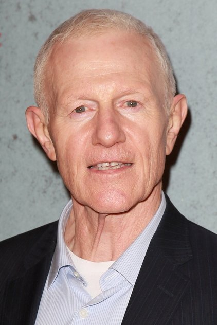 Zdjęcie Raymond J. Barry