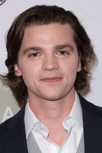 Zdjęcie Joel Courtney