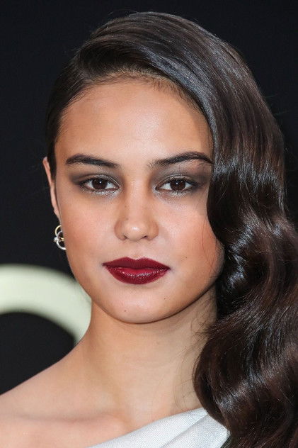 Zdjęcie Courtney Eaton