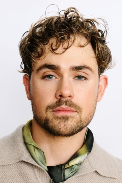 Zdjęcie Dacre Montgomery
