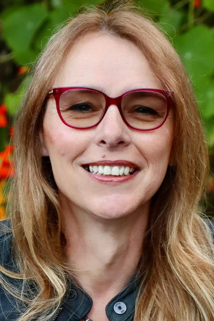 Zdjęcie MJ Bassett