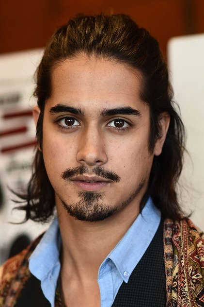 Zdjęcie Avan Jogia