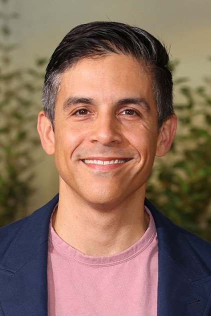Zdjęcie Matthew López