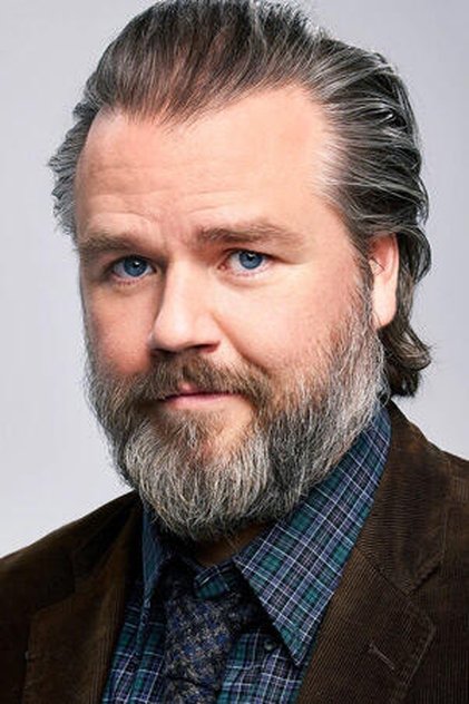 Zdjęcie Tyler Labine