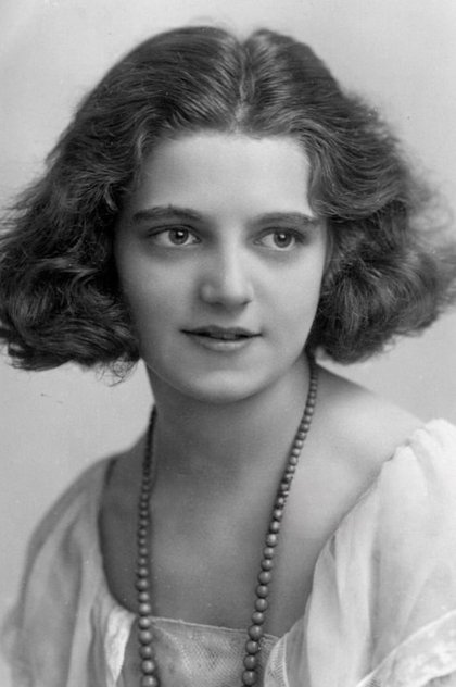 Zdjęcie Hermione Baddeley