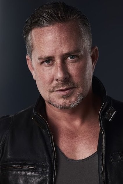 Zdjęcie Dean Armstrong