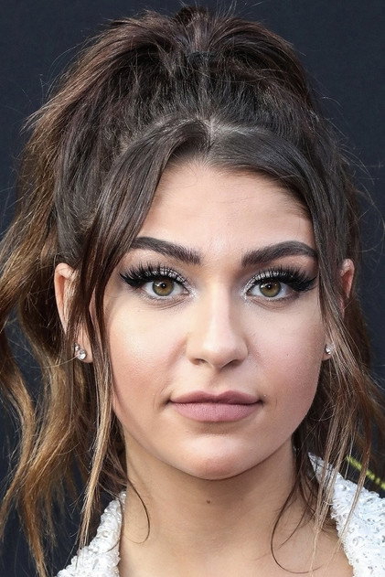 Zdjęcie Andrea Russett