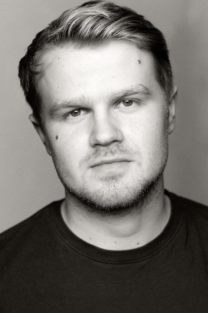 Zdjęcie Elliot Baxter
