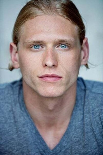 Zdjęcie Nicholas Logan