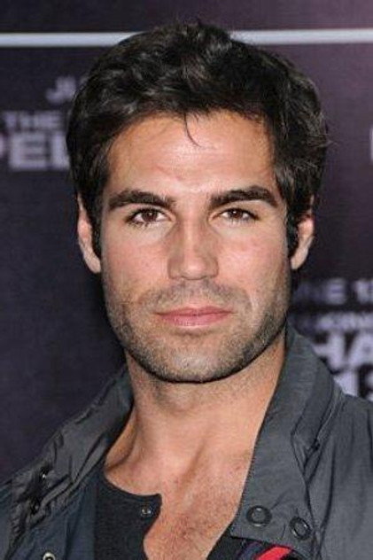 Zdjęcie Jordi Vilasuso