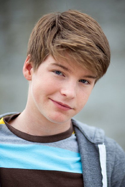 Zdjęcie Levi Miller