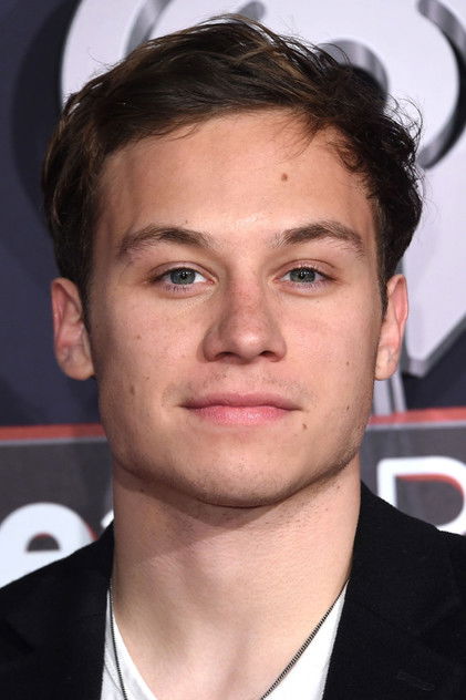 Zdjęcie Finn Cole