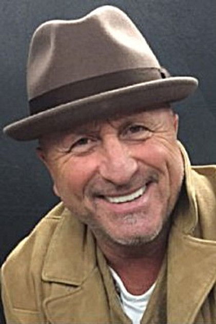 Zdjęcie James Crescenzo
