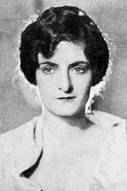 Zdjęcie Maxine Elliott Hicks