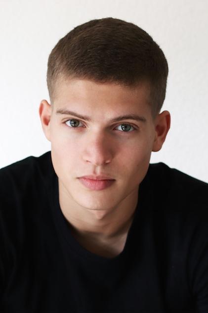 Zdjęcie Josha Stradowski
