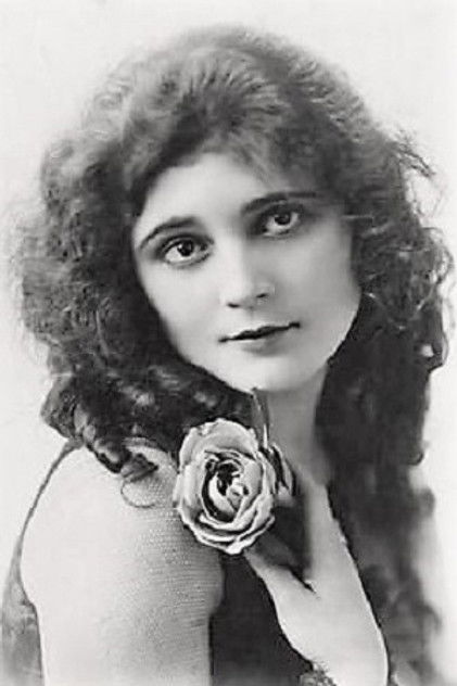 Zdjęcie Claire McDowell