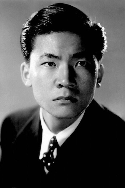 Zdjęcie Victor Sen Yung