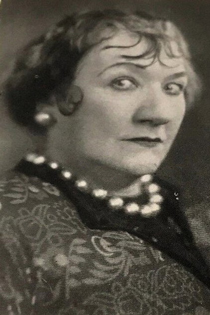 Zdjęcie Louise Carver