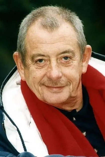 Zdjęcie Derek Fowlds