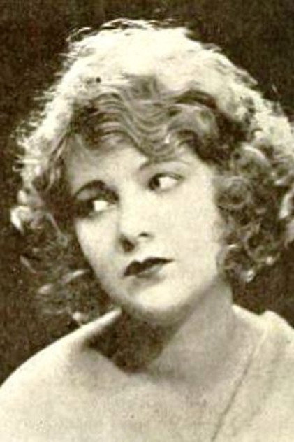 Zdjęcie Lillian Hall