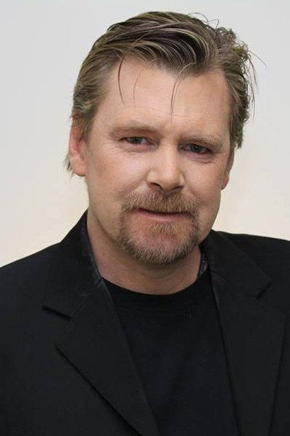 Zdjęcie Brenton Foale