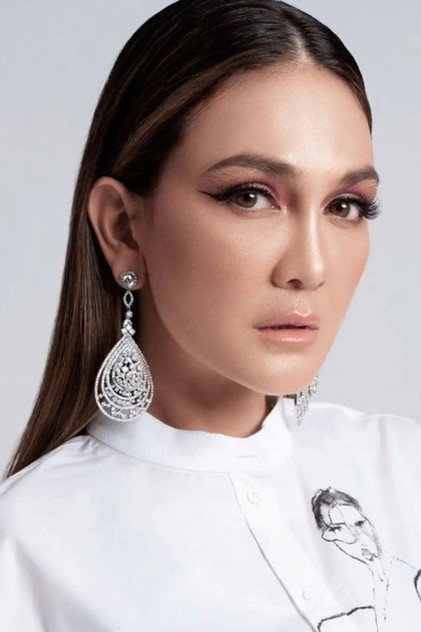 Zdjęcie Luna Maya