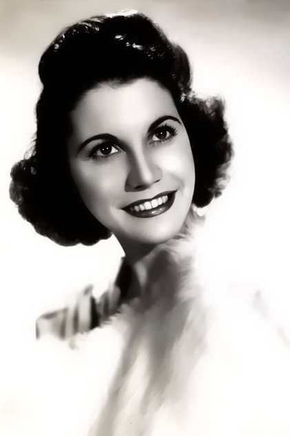 Zdjęcie Maxene Andrews