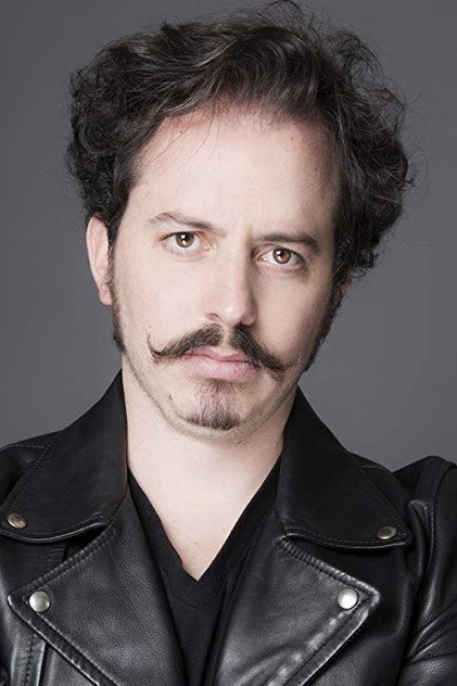 Zdjęcie Isaac Ezban