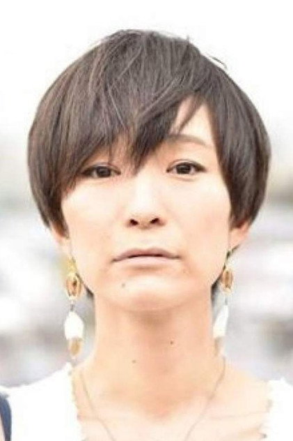 Zdjęcie 拝郷メイコ