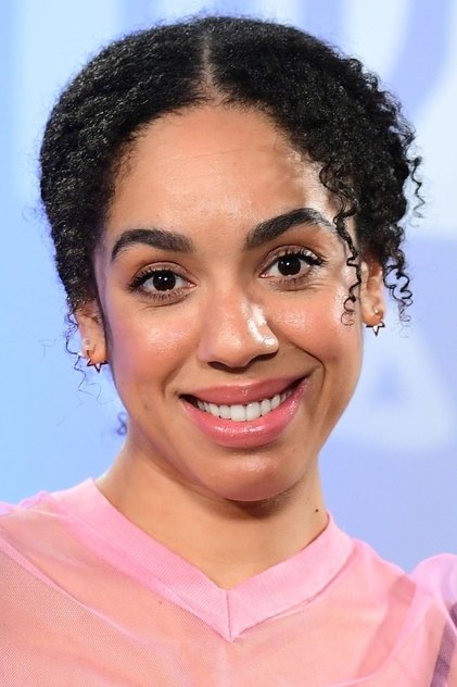 Zdjęcie Pearl Mackie