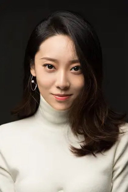 Zdjęcie 鄂靖文