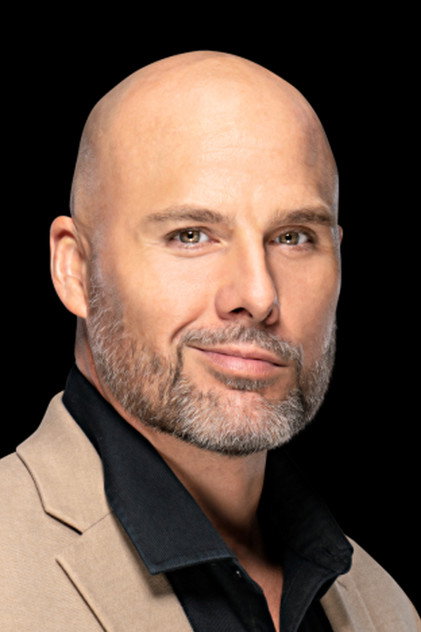 Zdjęcie Adam Pearce