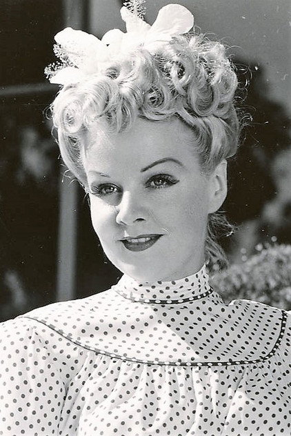 Zdjęcie Ariel Heath