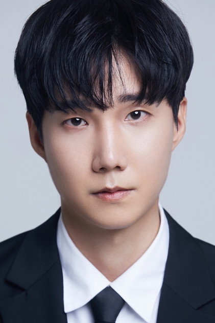 Zdjęcie Gun Woo