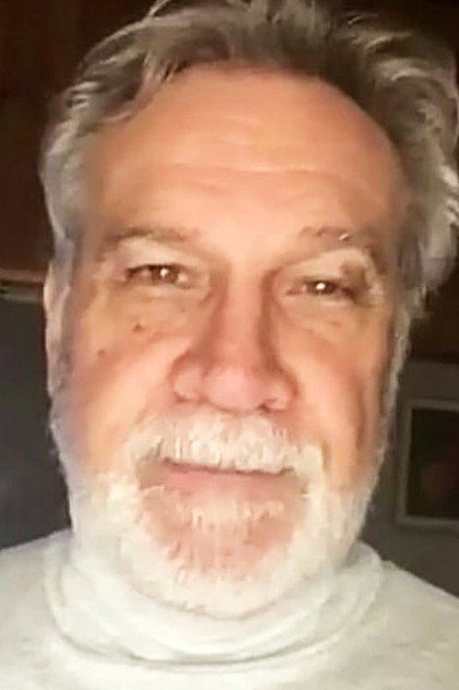 Zdjęcie Carlos Mena
