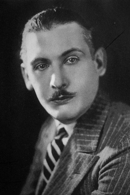 Zdjęcie Lew Cody