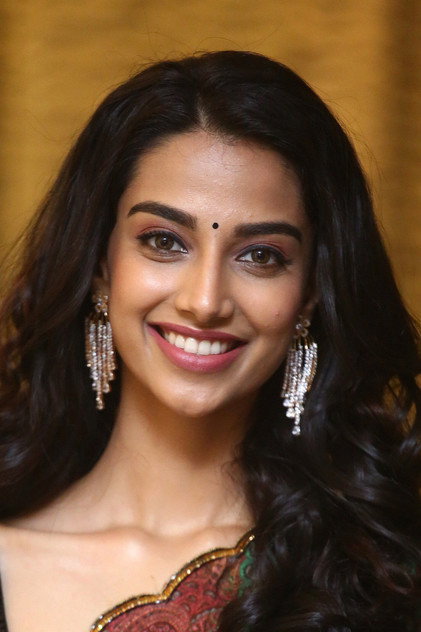 Zdjęcie Meenakshi Chaudhary