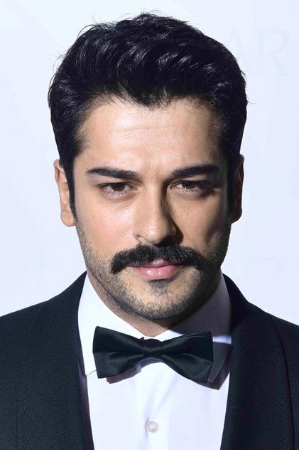 Zdjęcie Burak Özçivit