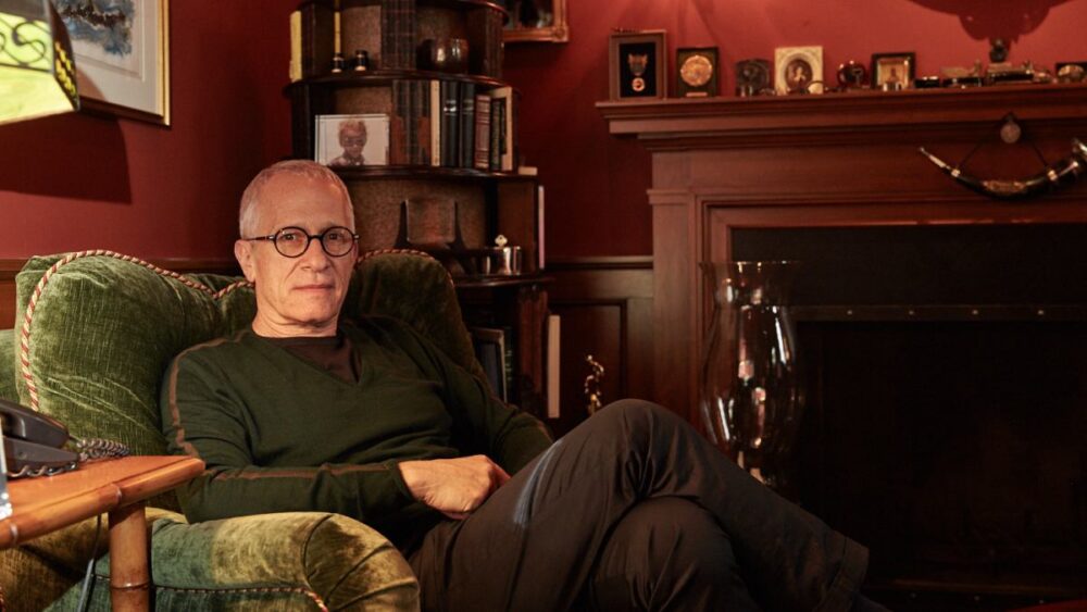 Zdjęcie okładkowe wpisu: James Newton Howard stworzy muzykę do Remain M. Nighta Shyamalana