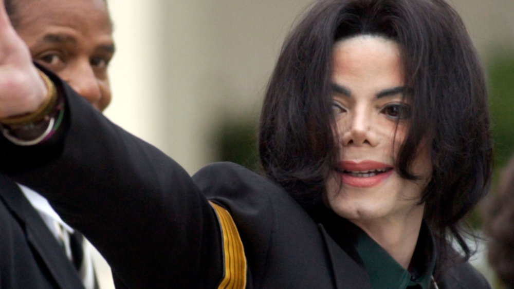 Zdjęcie okładkowe wpisu: Netflix wraca do jednej z największych kontrowersji popkultury. Michael Jackson: The Verdict pokaże kulisy głośnego procesu. Jest zwiastun